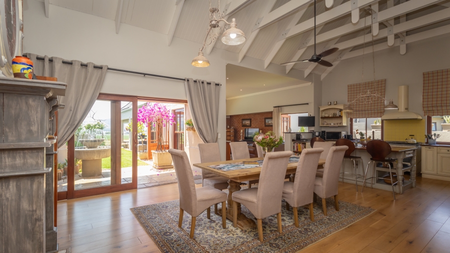3 Bedroom Property for Sale in The Coves North West